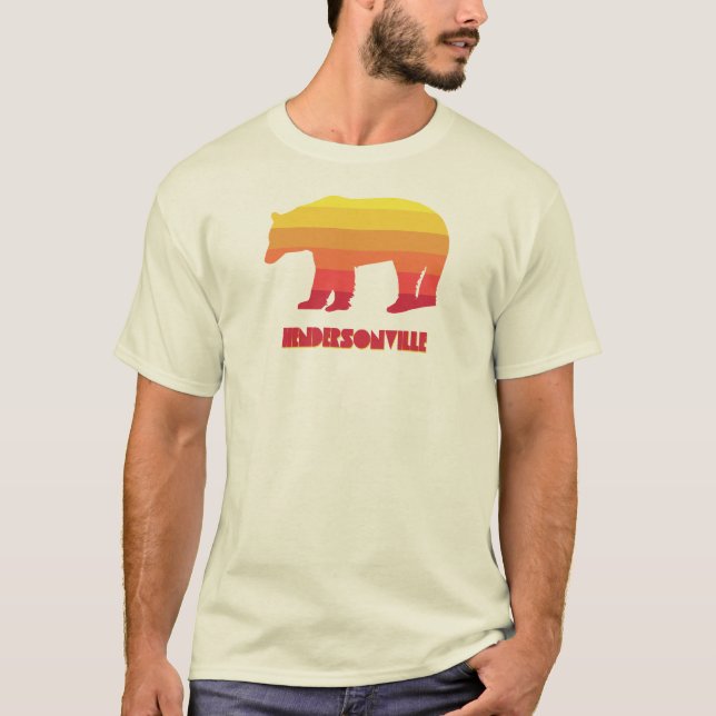 Hendersonville North Carolina Rainbow Bear T Shirt (Framsida)