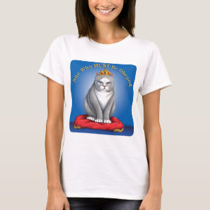 Henne som måste lydas tee shirt