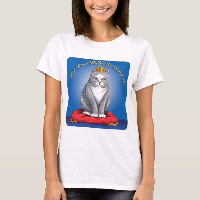 Henne som måste lydas tee shirt (Framsida)