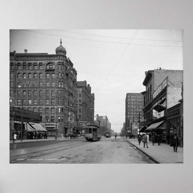 Hennepin Avenue Poster (Framsidan)