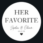 HENNES FAVORITE Dessert Candy Pub Heart Wedor Favo Runt Klistermärke<br><div class="desc">Ett klassiskt svart Bröllop-märke i Tack med texten "Hennes favorit" i ett klassiskt modernt teckensnitt i eleganten. Du kan enkelt personlig det med ditt namn och bröllop-datum.</div>