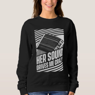 Hennes Ljud Driver Mig Galen Studio Ljudtekniker T Shirt