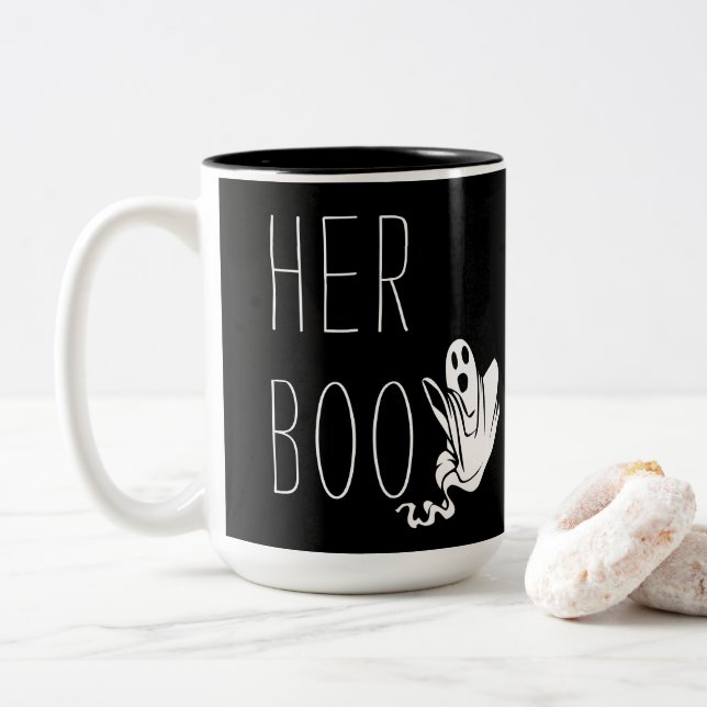 HER BOO Halloween Mugg (Med munk)
