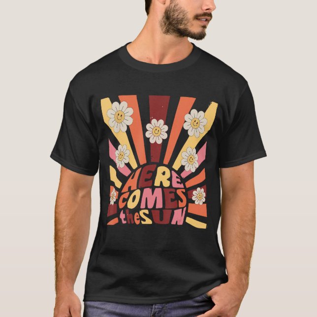 Here Comes The Sun Retro Floral Summer Vacation Oc T Shirt (Framsida)