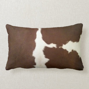 Hereford brunt och Lumbar för vitFauxCowhide Lumbarkudde