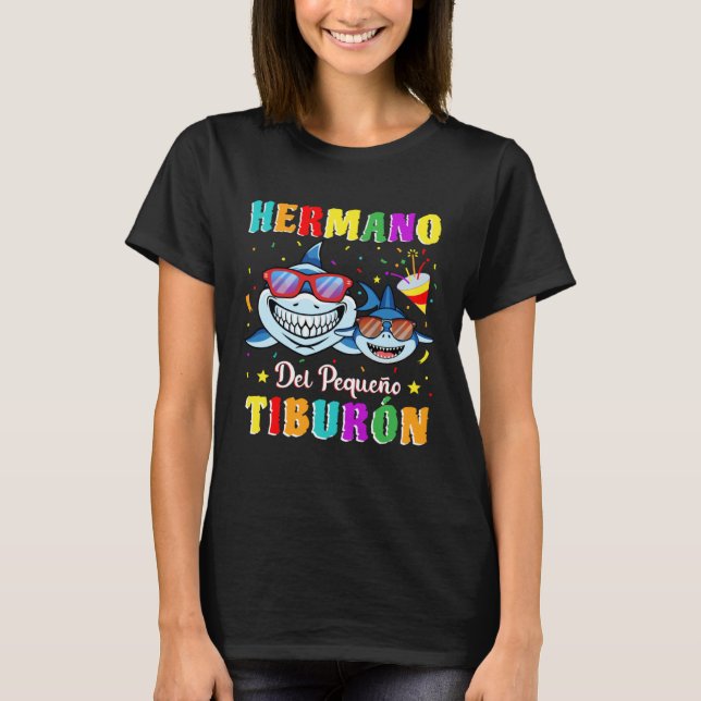 Hermano del Pequeño Tiburón fiesta de cumpleaños t T Shirt (Framsida)