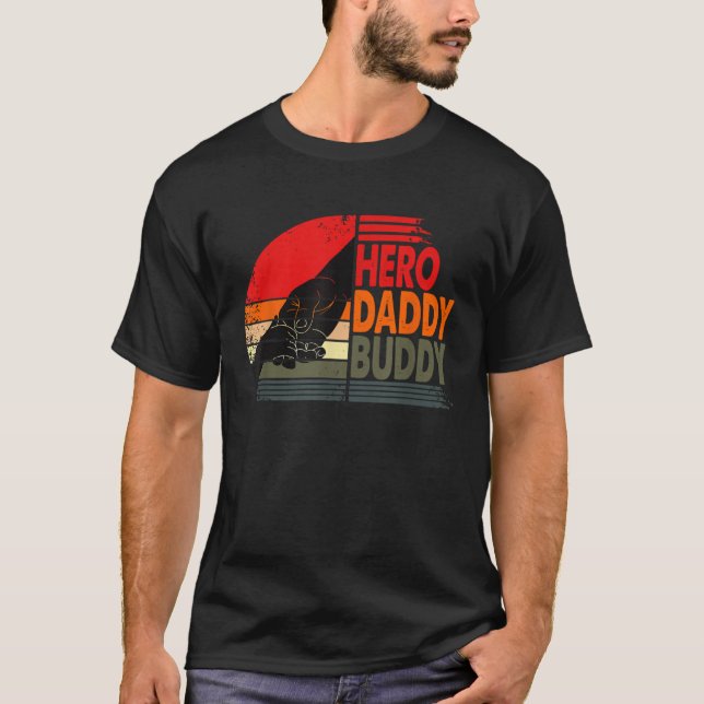 HERO DADDY BUDDY  Dad Father  Fathers Day T Shirt (Framsida)