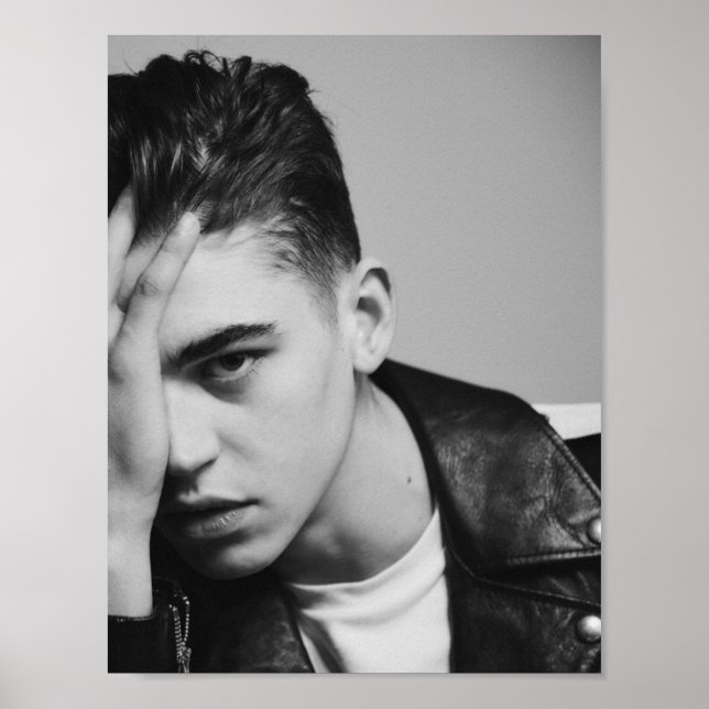 Hero Fiennes Tiffin Poster (Framsidan)