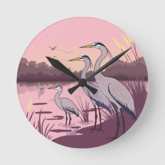Herons by the Lake Rund Klocka