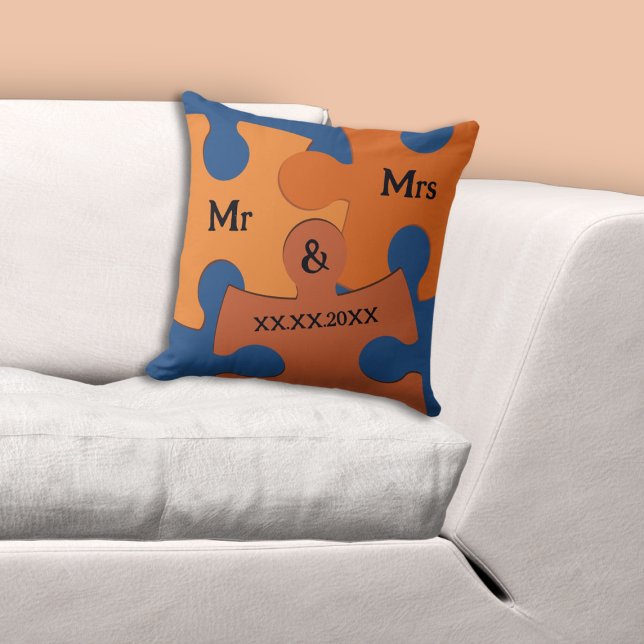 Herr & fru Bröllopsdatum Orange & Blå Pusselbitar Kudde (Mr & Mrs Wedding Date Orange & Blue Jigsaw Pieces Throw Pillow)