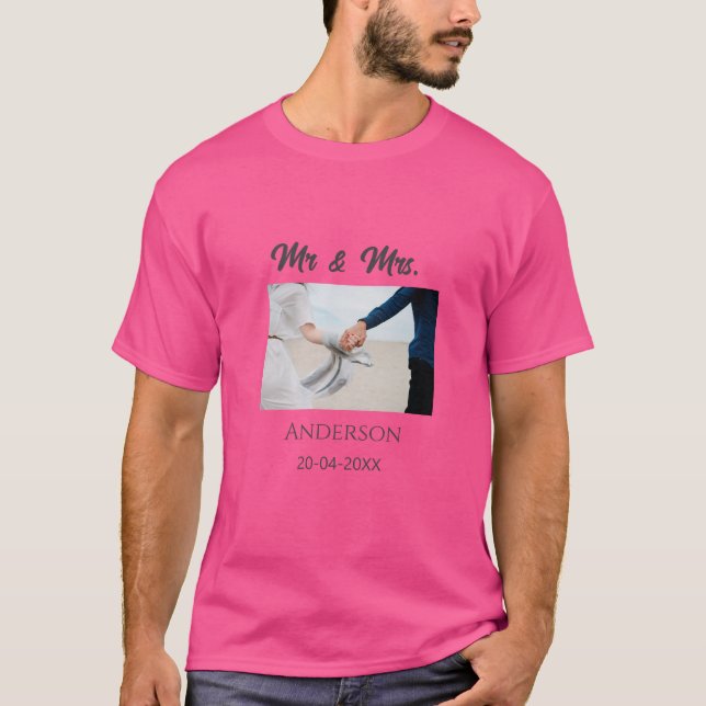 Herr & Fru lägg till efternamn datum år bröllopsgå T Shirt (Framsida)