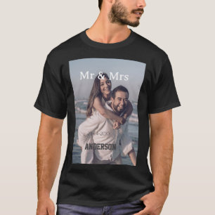 Herr & Fru lägg till familjenamn foto datum bröllo T Shirt