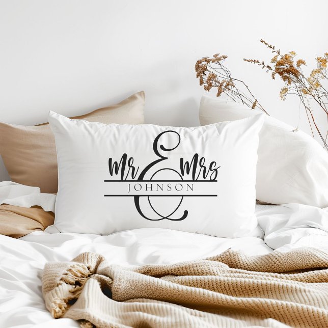 Herr och fru Newlyged Couple Gifts Lumbarkudde (Skapare uppladdad)