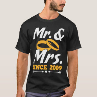 Herr och fru! Sedan 2009 har jag hört ett par Mist T Shirt