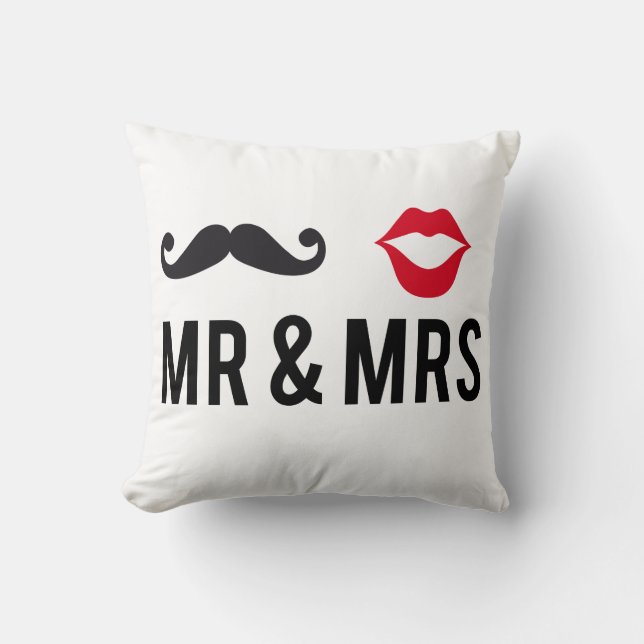 Herr och Fru, textdesign med mustasch och röd Kudde (Framsida)