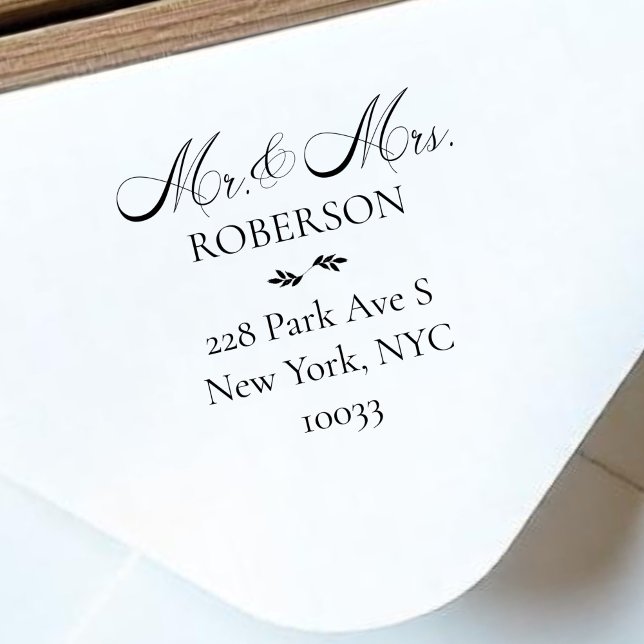 Herr och Herr Script Enkel Bröllopskort Returadres Stämpel (Skapare uppladdad)