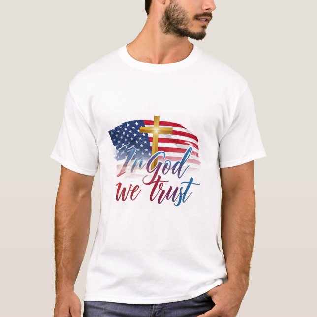 Herr-T-shirt med design "In God We Trust". T Shirt (Framsida)