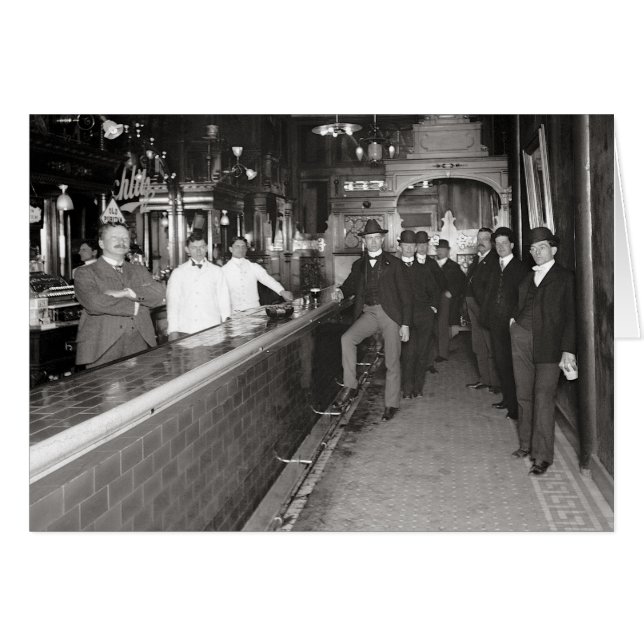 Herrar som dricker vid bardisken, 1910 hälsningskort (Framsidan Horizontal)