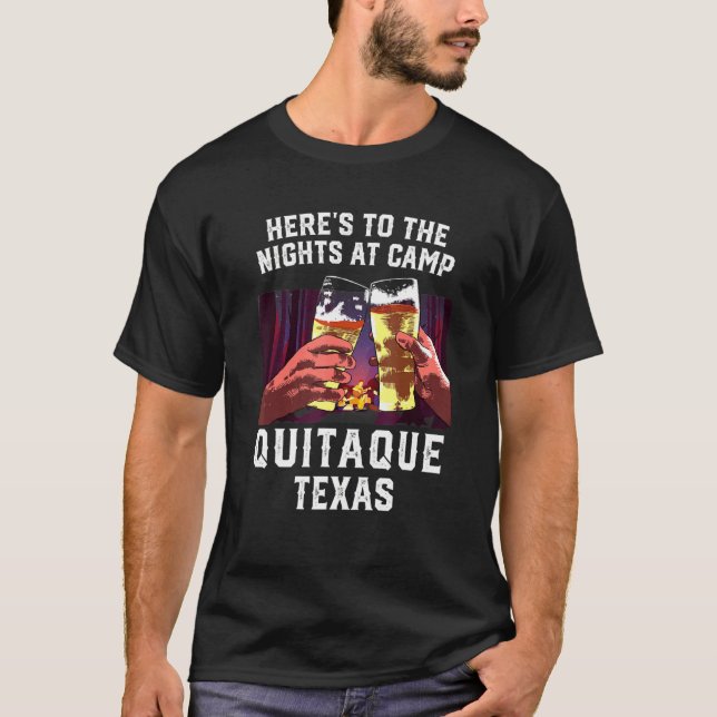Herrar till natten i Camp Quitaque Camping Texas T Shirt (Framsida)