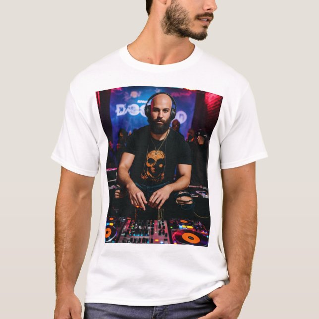 Herrens grundläggande T-shirt (Framsida)