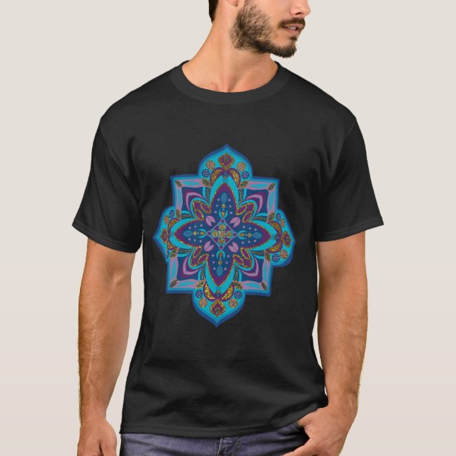 Herrens t-shirt med blå mandaladesign  (Framsida)