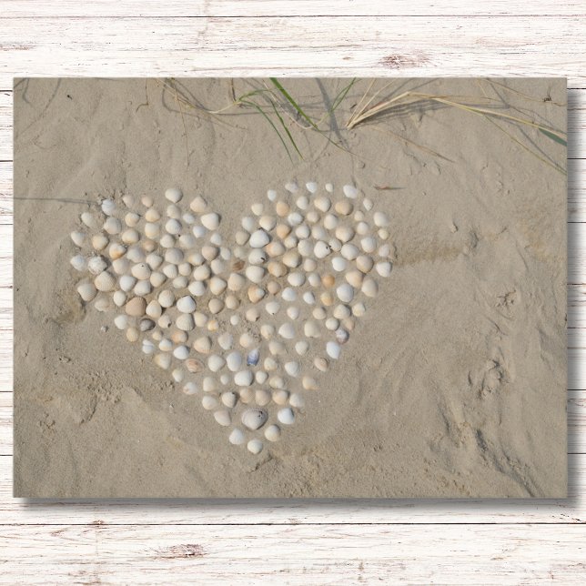 Herz aus Muscheln am Strand Vykort (Skapare uppladdad)