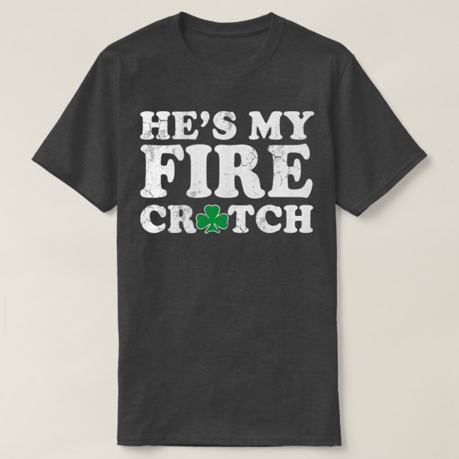 Hes min brandkorch St patricks day matchande par T Shirt (Design framsida)