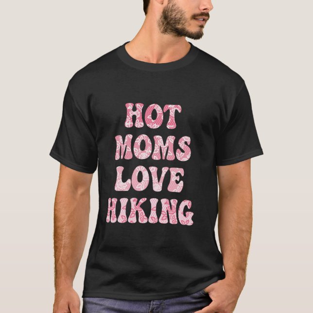 heta mammor älskar vandring spets mamma vandring p t shirt (Framsida)