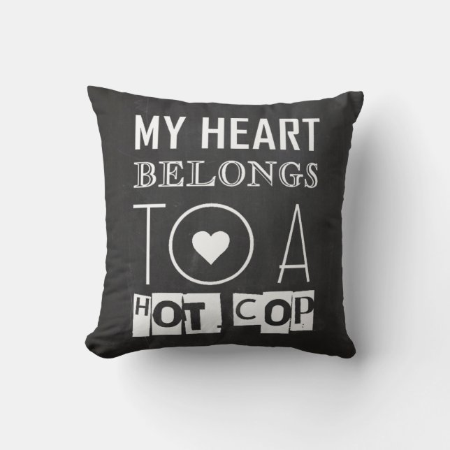 "HETT COP" COOLA POLICE OFFICER TYPOGRAPHY GIFT KUDDE (Framsida)