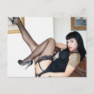 Hett Dam i Black Vykort