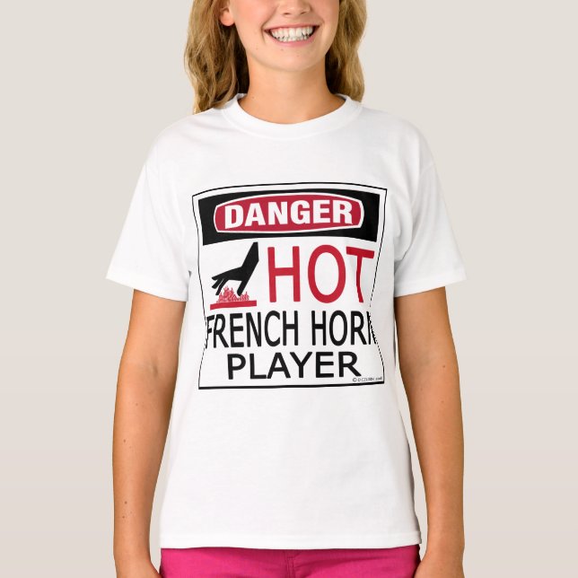 Hett Fransk Horn Player Tee Shirt (Framsida)