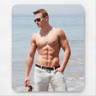 Hett Guy Bare Chest Muscular Abs Beach Shirtless Musmatta