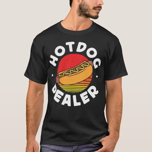 Hett Hund Hund Dealer Retro T Shirt (Framsida)