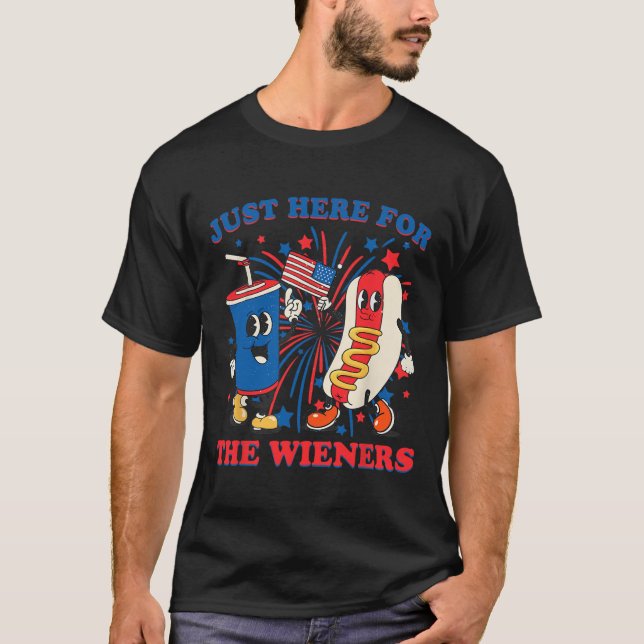 Hett Hund... Jag är här för Wiener 4 juli. T Shirt (Framsida)