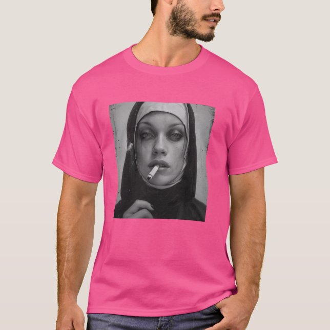 Hett nun röker cigarett, Rebellious nun T Shirt (Framsida)