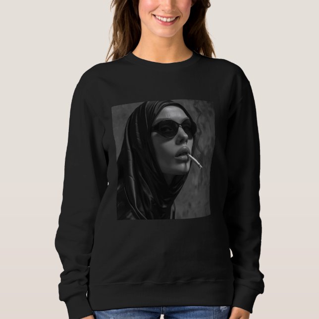 Hett nun röker cigarett, Rebellious nun T Shirt (Framsida)