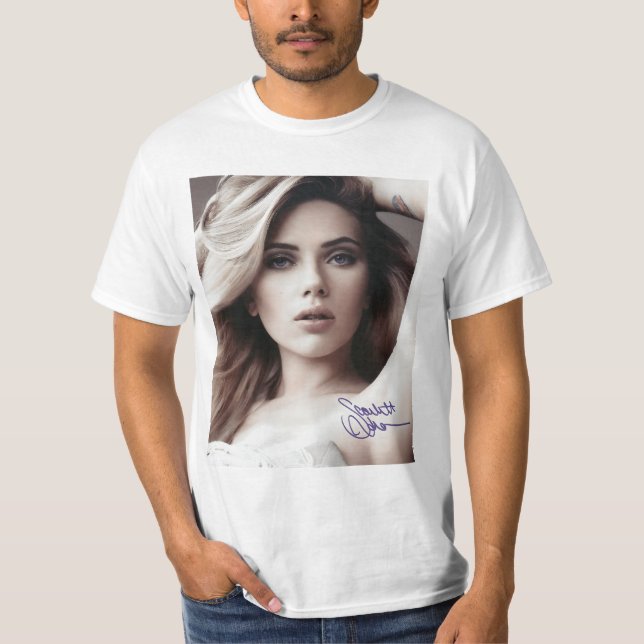 Hett Scarlett Johansson T Shirt (Framsida)