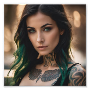 Hett Tattoo Girl Black Grönt Ombre Hair Fototryck