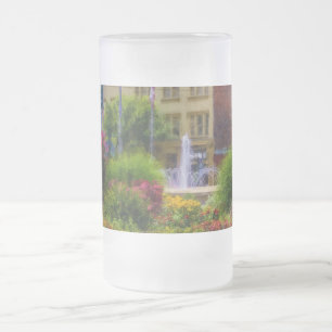 Hett Vår Roundon Painterly Frosted Glass Bee Frostat Ölglas