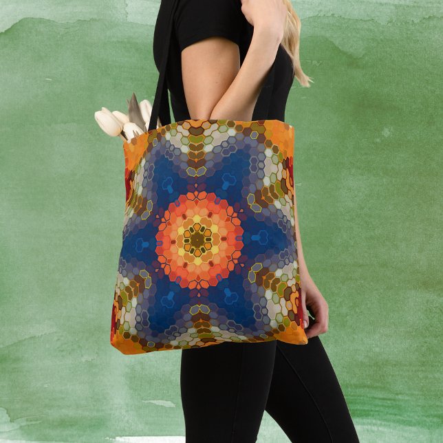 Hex Mandala Blue Orange och Red Tygkasse (Blue Orange and Red Hexagon Mandala Tote Bag by Wormhole Orbital)