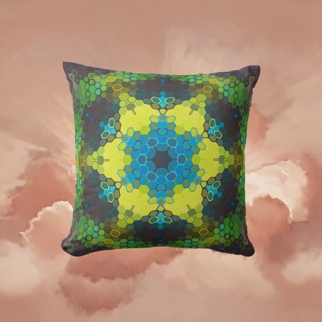 Hex Mandala Grönt Gult och Blue Kudde (Green and Blue Hexagon Mandala Throw Pillow By Wormhole Orbital)