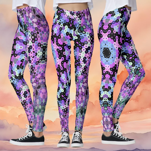 Hex Mandala Lila Rosa och Blue Leggings (Purple Pink and Blue Hexagon Mandala Leggings By Wormhole Orbital)