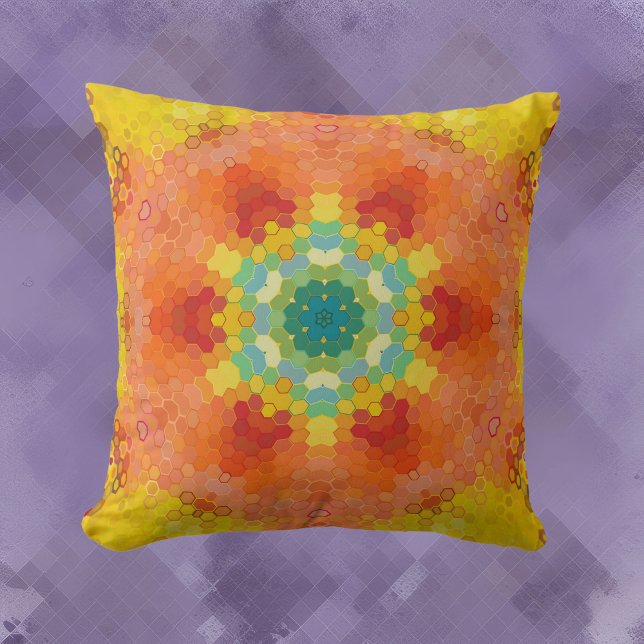 Hex Mandala Orange Gult Red och Blue Kudde (Skapare uppladdad)