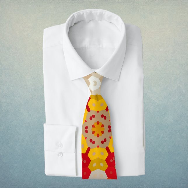 Hex Mandala Röd och Gul Slips (Red and Yellow Hexagon Mandala Neck Tie by Wormhole Orbital)