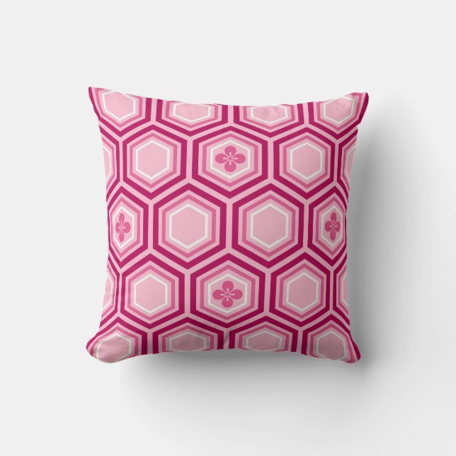 Hexagonal Kimono Print, Burgundy och Rosa Kudde (Framsida)