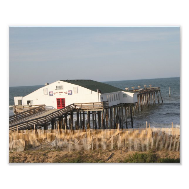 Hi-def-fotot Kattunge Hawk Pier, NC, Outerbanks Fototryck (Framsidan)