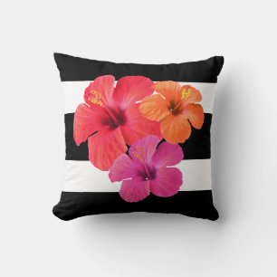 Hibiscus Flowers på Svartvit Rand Kudde