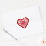 Hibiscus & snöre RED Hjärtformat Klistermärke<br><div class="desc">För mig är hibiscus en av de vackraste blommorna. Min inspiration här, med den här blomman, är en romantisk vit snöre mönster (grafisk effekt) och en hibiscus bush mönster (i samma nyanser) med en liten ljussken guld kontur. Jag föreslår en färsk, mjuk och romantisk blommigt stil som finns i 6...</div>