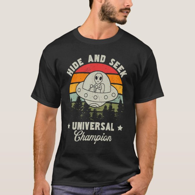 Hide And Seek Universal Champion Alien Believer Re T Shirt (Framsida)