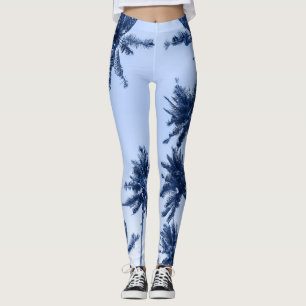 High handflatan träd, blå himmel. leggings